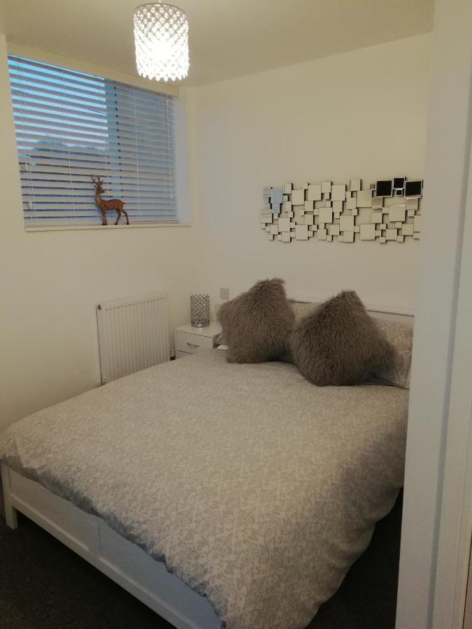 The Antelope Hotel Merthyr Tydfil Extérieur photo