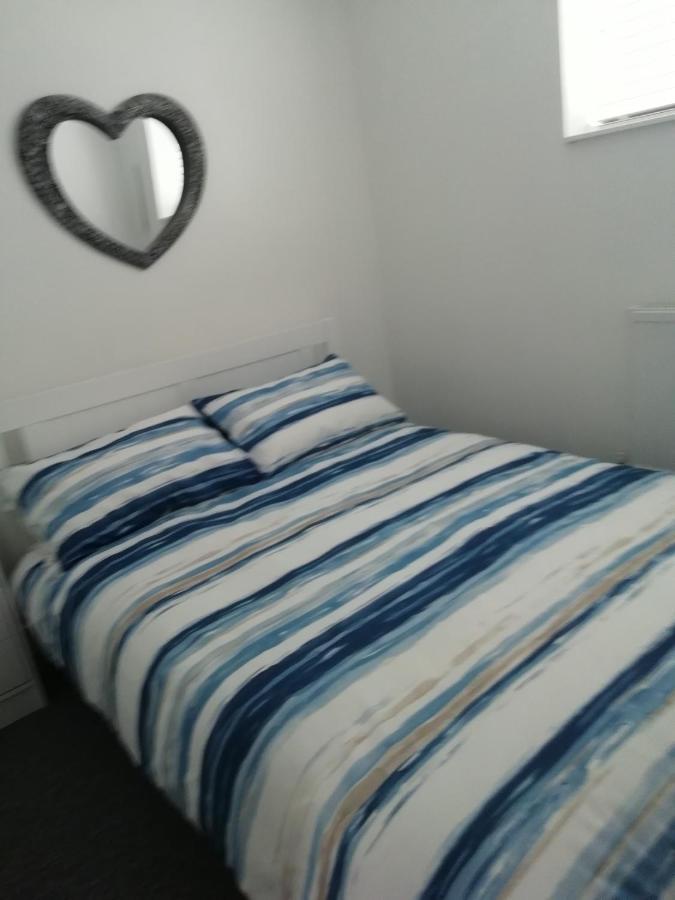 The Antelope Hotel Merthyr Tydfil Extérieur photo