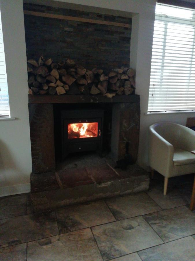 The Antelope Hotel Merthyr Tydfil Extérieur photo